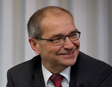 Dr. Frank Golletz Technischer Geschäftsführer 50Hertz Dr. Frank Golletz Technischer Geschäftsführer 50Hertz